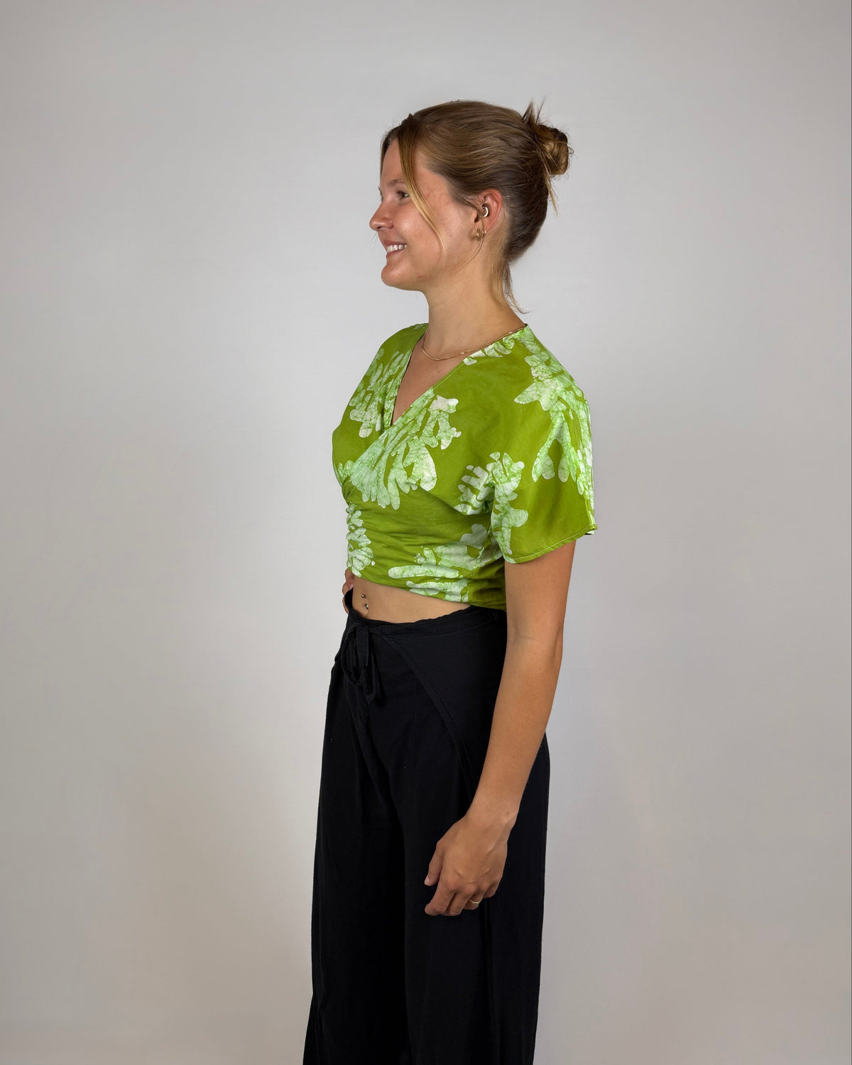 Grass Green - Coral