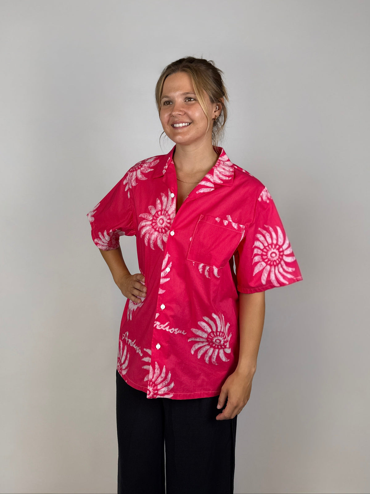 Hot Pink - Wavy Daisy
